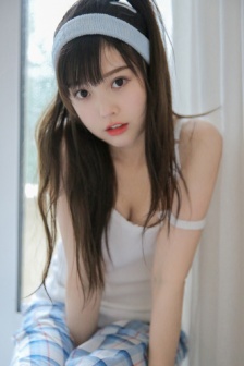 叶璇走光